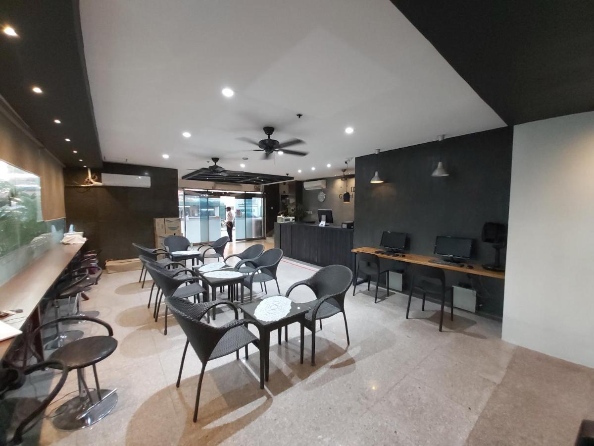 Dg Grami Hotel Paranaque City Eksteriør bilde
