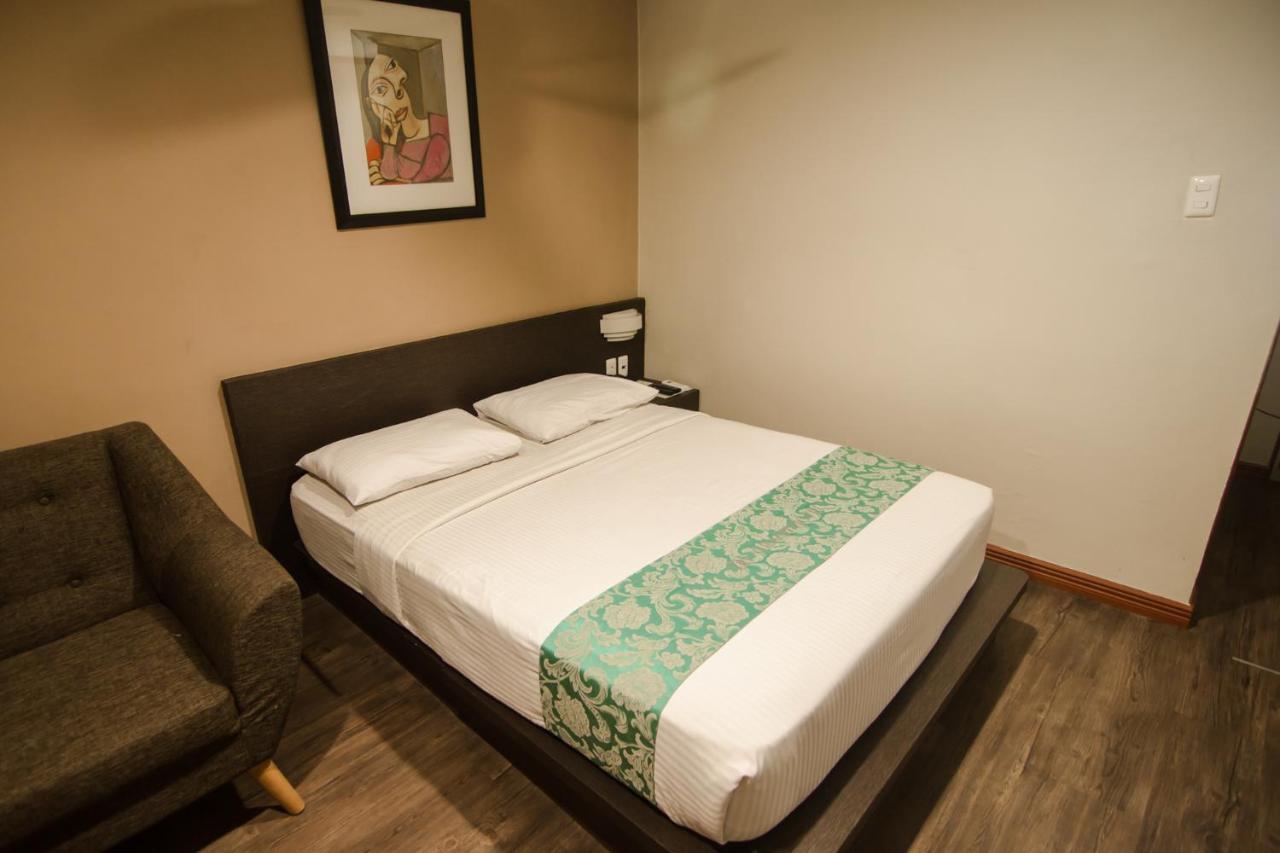 Dg Grami Hotel Paranaque City Eksteriør bilde