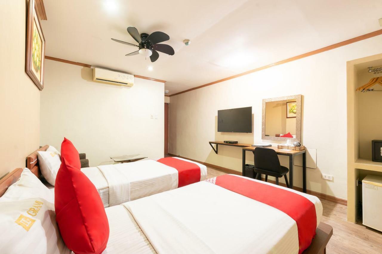 Dg Grami Hotel Paranaque City Eksteriør bilde